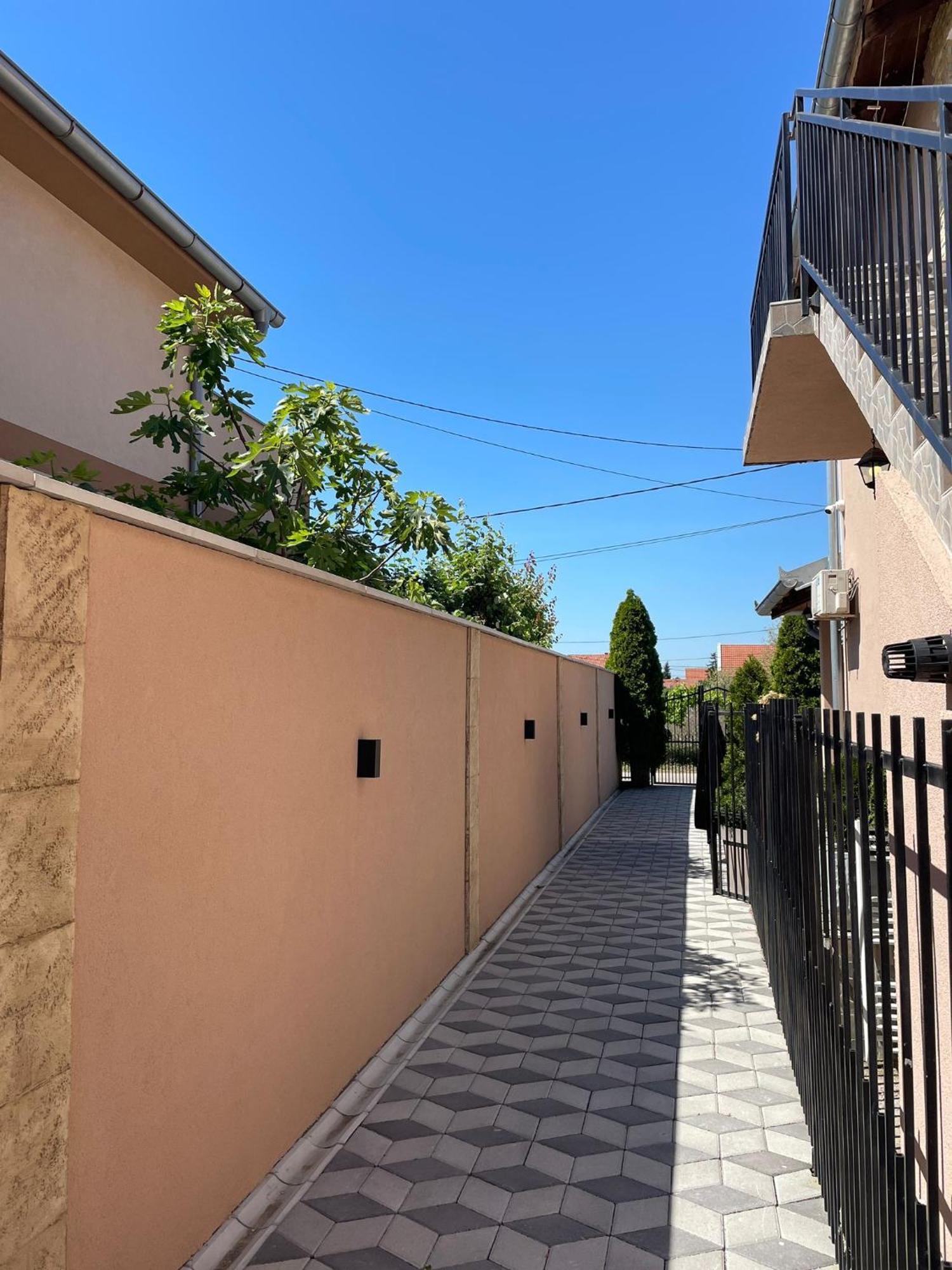 Apartman Diamond Lux Surčin Eksteriør billede