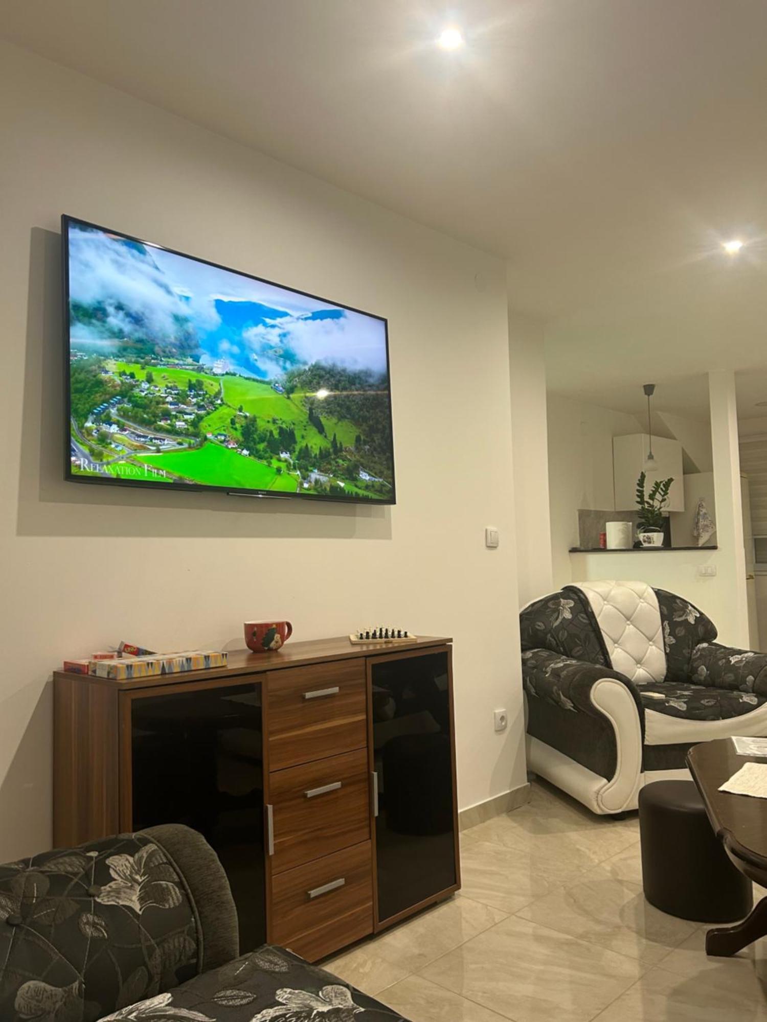 Apartman Diamond Lux Surčin Eksteriør billede