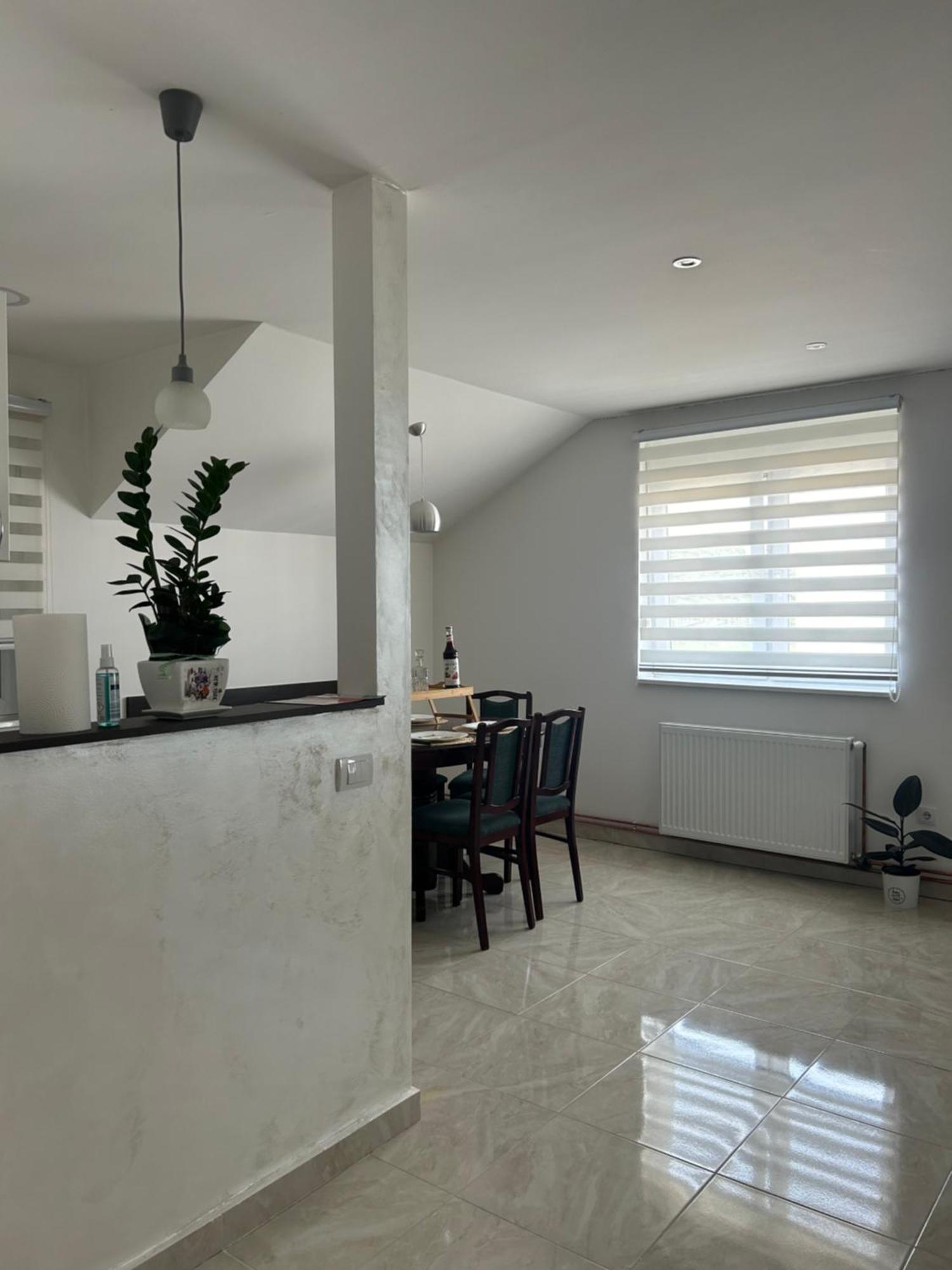 Apartman Diamond Lux Surčin Eksteriør billede