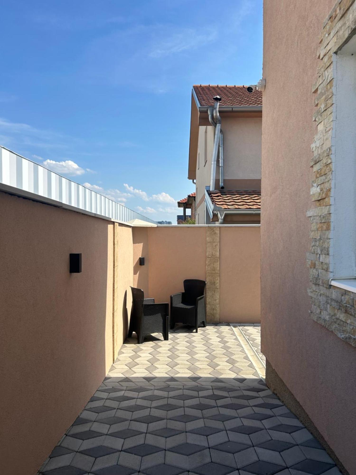 Apartman Diamond Lux Surčin Eksteriør billede